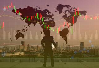 TrendForce：明年大尺寸面板供需比升至7.3%，价格仍呈疲软态势